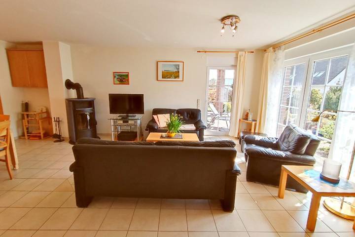 Ferienwohnung für 5 Personen, mit Terrasse und Garten sowie Ausblick in Zempin