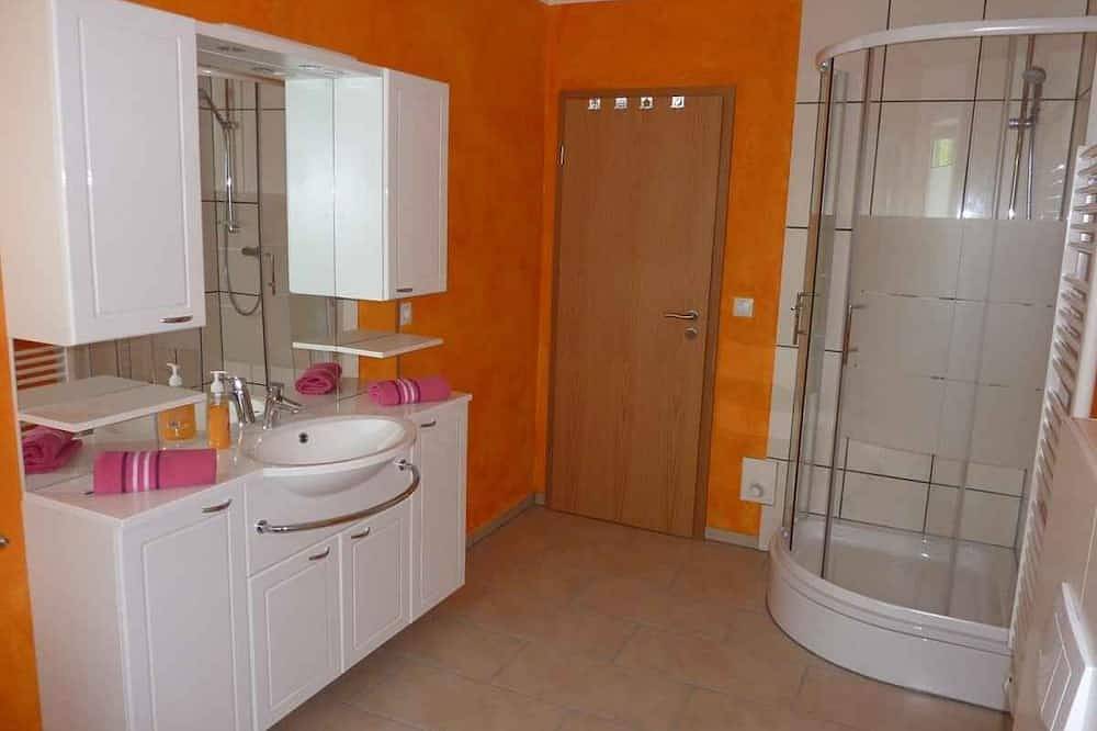 Ganze Wohnung, Haus der Seeadler - Ferienwohnung 1 in Lietzow, Nationalpark Jasmund