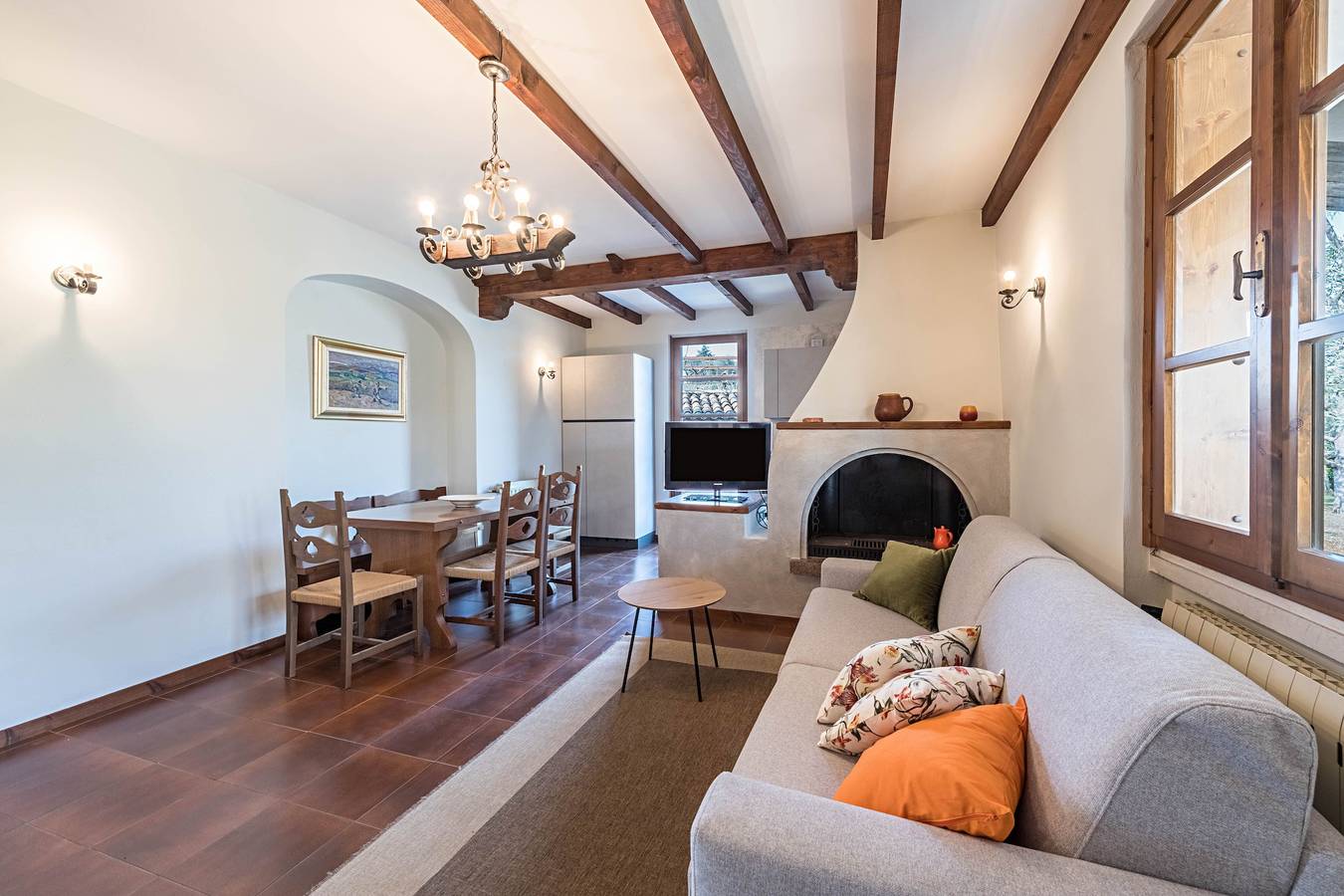 Gemütliche Villa 'Casa degli Ulivi' mit privater Terrasse, Garten und Wlan in San Felice del Benaco, Gardasee-Berge