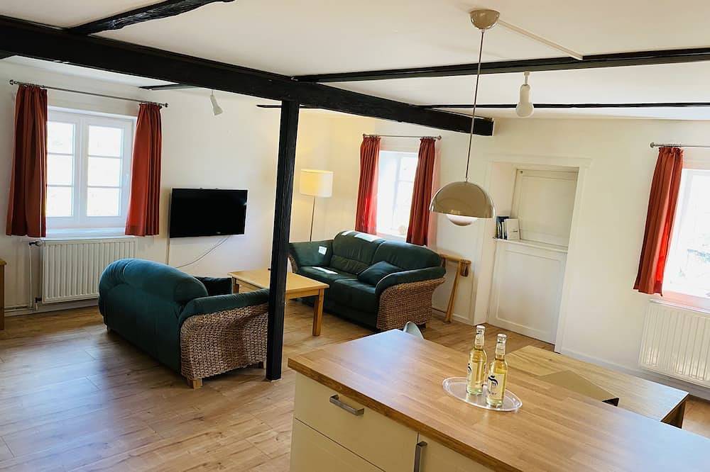 Ganze Wohnung, Studiozimmer für 2 Gäste in Grünendeich, Altes Land Stade