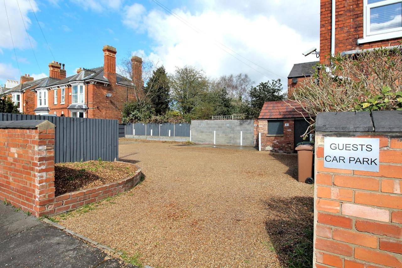 Double Room with Shared Bathroom in Lincoln, Lincolnshire