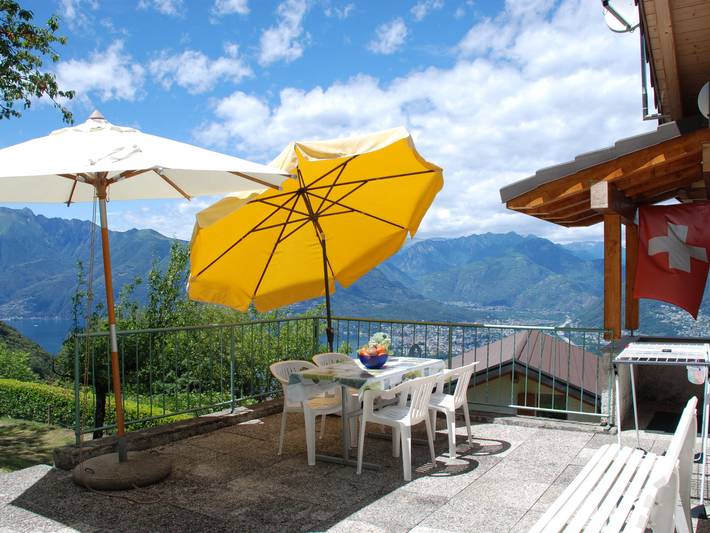 Baita Monti di Piazzogna in Gambarogno, Lago Maggiore-Svizzera