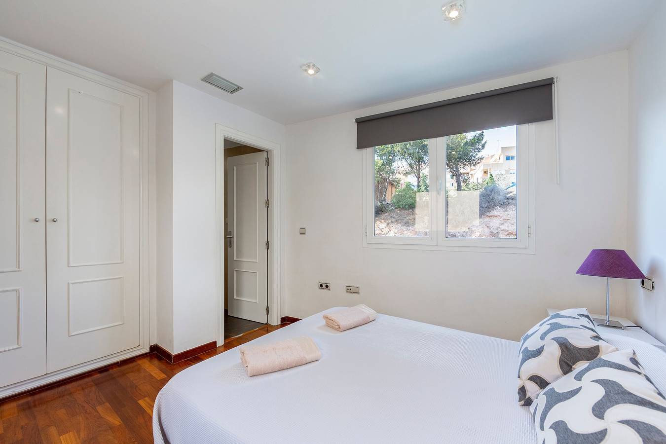 Entire apartment, Apartment 'El Faro' with Mountain View and Air Conditioning in Adra, Costa de Almería