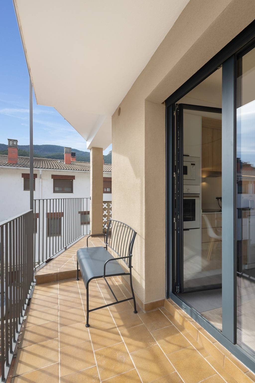 Apartamento en hotel 'Be1960 4' con vistas a la montaña, Wi-Fi y aire acondicionado in Bagá, Pirineo Catalan