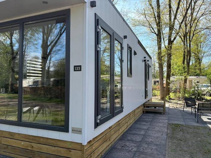 Appartement voor 7 personen, with zwembad and tuin as well as kinderzwembad in Hardenberg