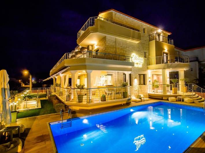 Hotel voor 3 personen, with zwembad and tuin as well as uitzicht in Parga