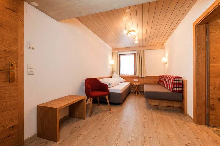 Maison d’hôte pour 3 personnes, avec vue ainsi que jardin et sauna, animaux acceptés à Hintertux - 4