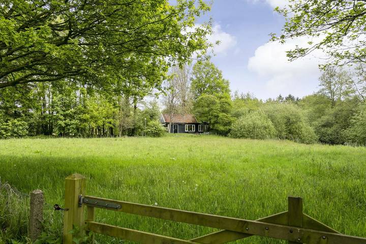 Vakantiehuis voor 4 personen, with Whirlpool and Terras as well as Tuin in Dalfsen