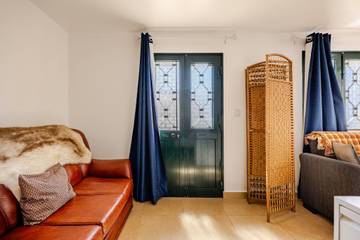 Location de vacances pour 11 personnes, avec jardin dans Estreito da Calheta