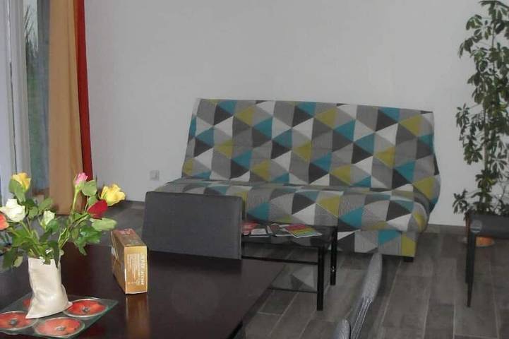 Ganze Wohnung, Großer T3 mit Garten, beheiztem Pool und Strand 700 m in Combrit, Côte de Cornouaille