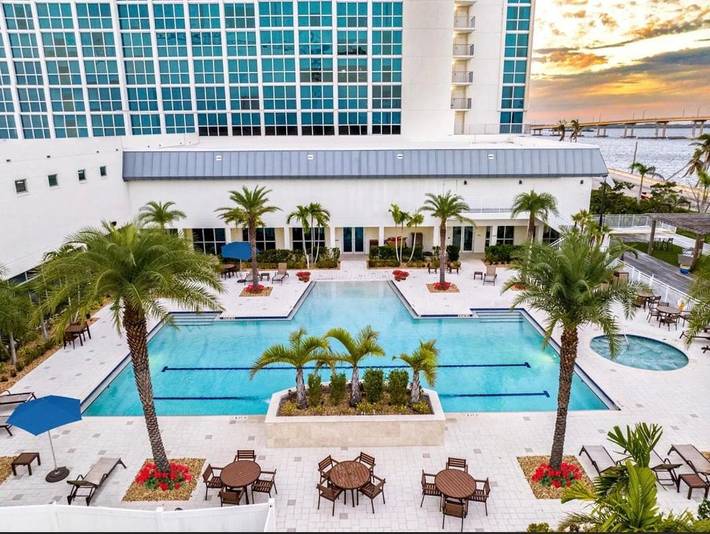 Lägenhet för 3 Personer, med pool samt utsikt och terass i Fort Myers