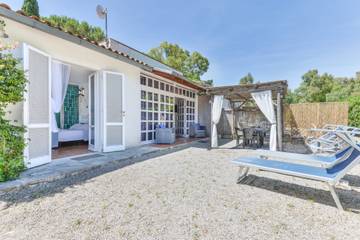 Ferienwohnung für 5 Personen, mit Garten in Lacona