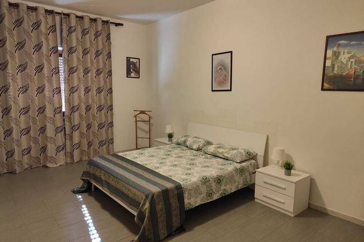 Gîte pour 5 personnes, avec balcon dans Ostie - 2