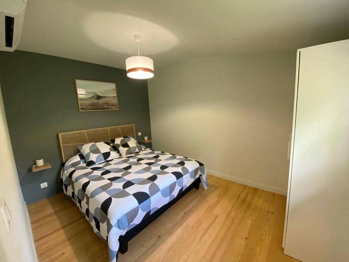 Appartement entier, Le Cast'L 2 Coin de paradis en bord de Dordogne in La Rivière, Région de Libourne