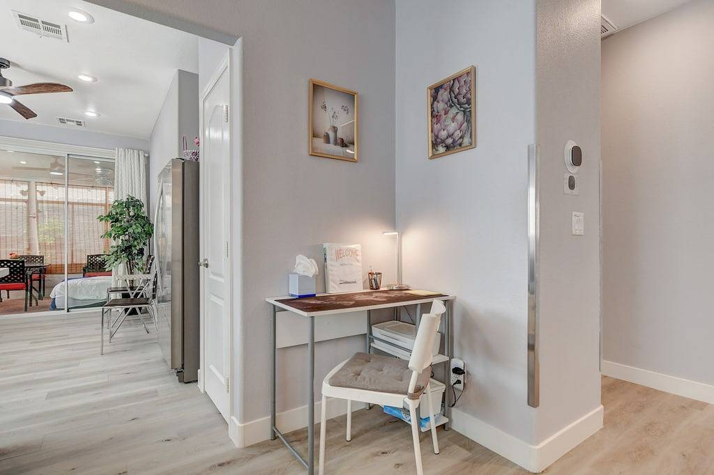 Schickes einstöckiges 3-Zimmer-Haus in der Nähe von Strip und Flughafen in Paradise, Nevada