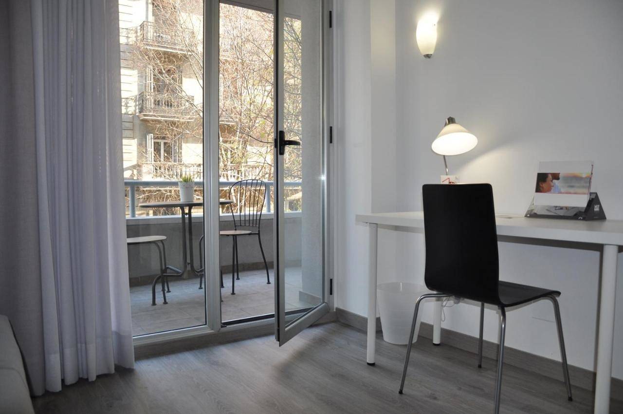 Aparthotel para 10 personas in Centro Barcelona, Barcelona