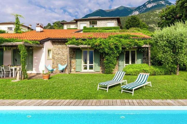 Ferienhaus für 6 Personen, mit Pool und Balkon, mit Haustier