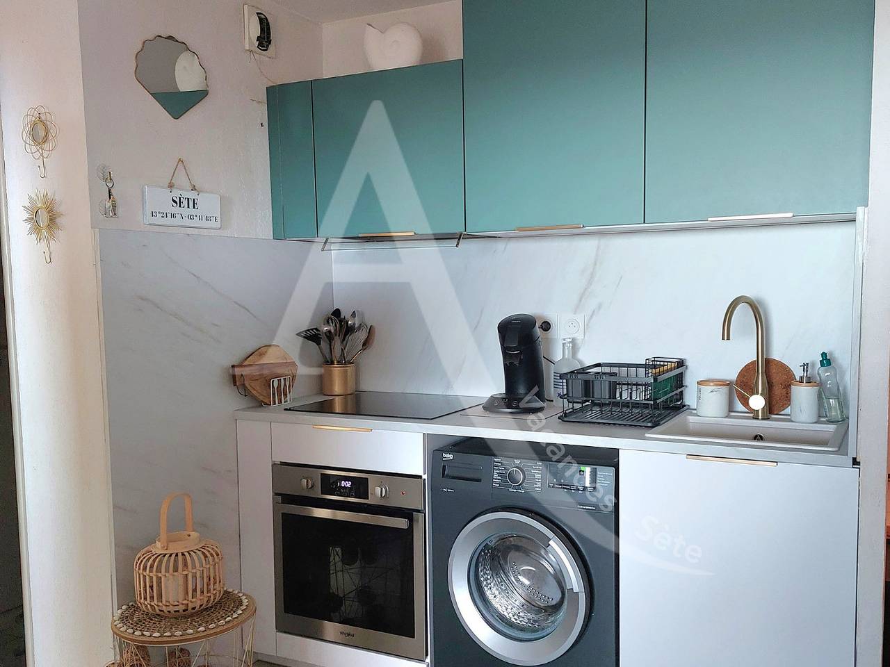 Appartement entier, 355 / T3 Vue Mer Degagée Avec Piscine Et Garage in Mont Saint-Clair, Sète