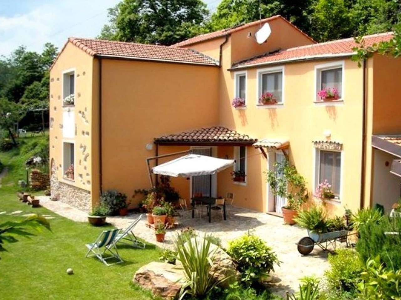 Casa Vacanza per 6 Persone in Vezzi Portio, Provincia di Savona
