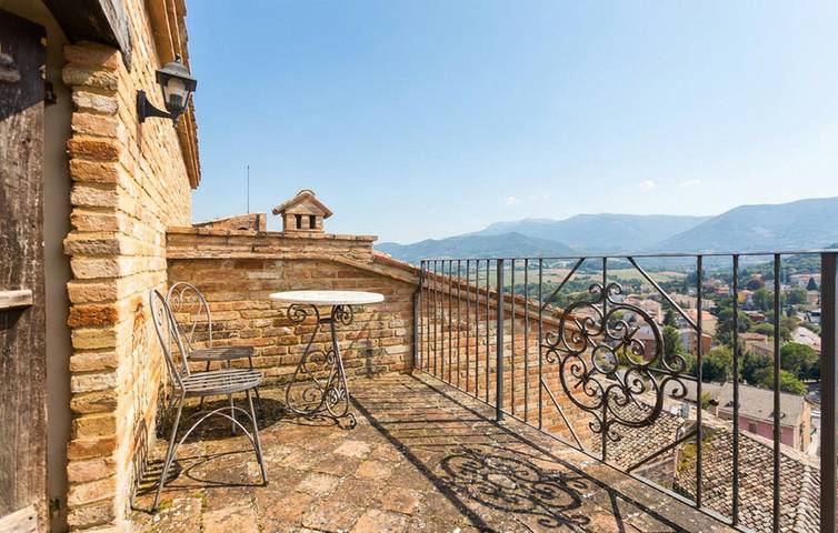 Ferienhaus für 6 Personen mit Terrasse in Sarnano, Nationalpark Monti Sibillini