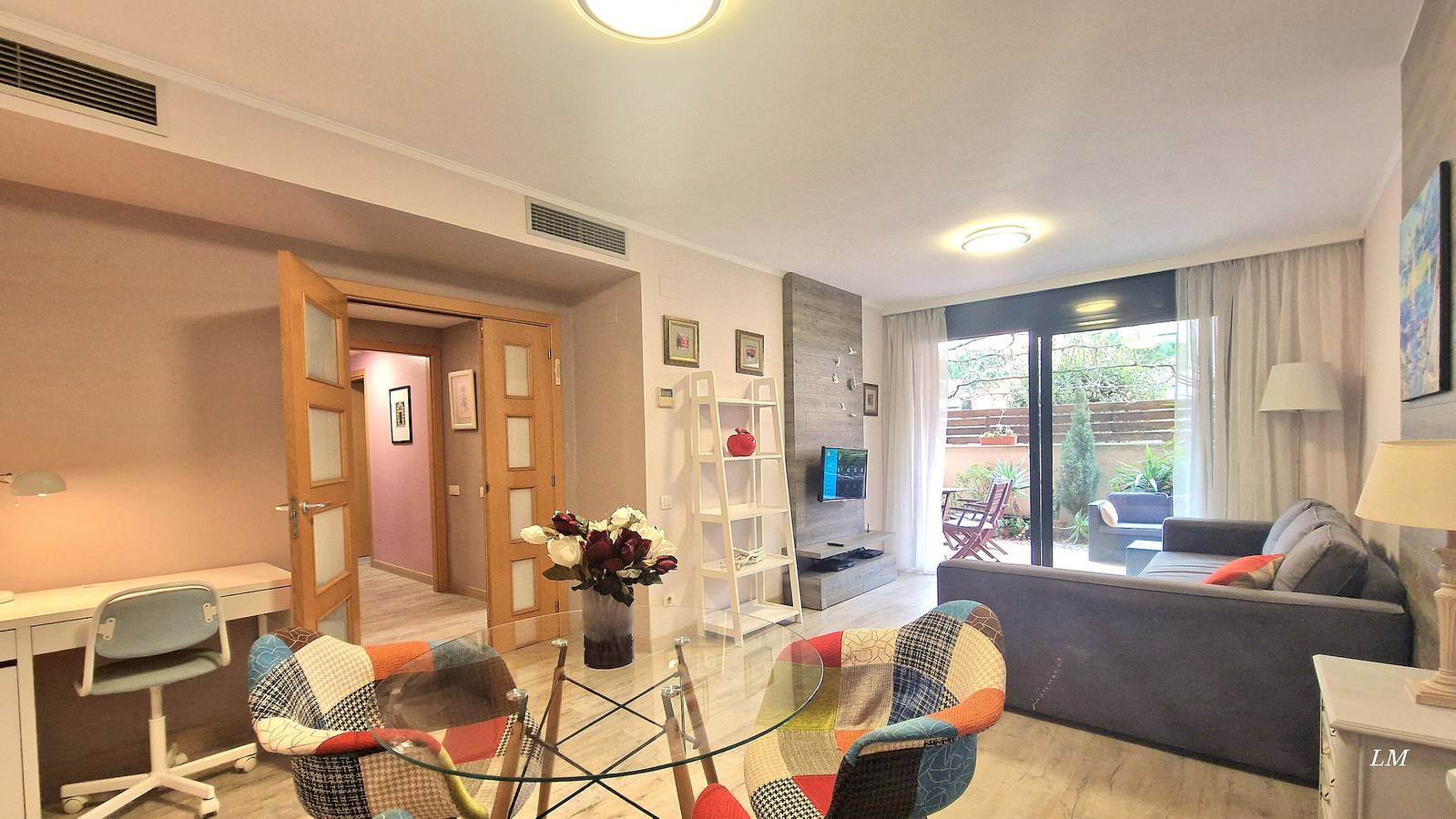 Appartement entier, Appartement 'Bonito Go2lloret' avec piscine partagée, Wi-Fi et climatisation in Central Lloret de Mar, Lloret de Mar