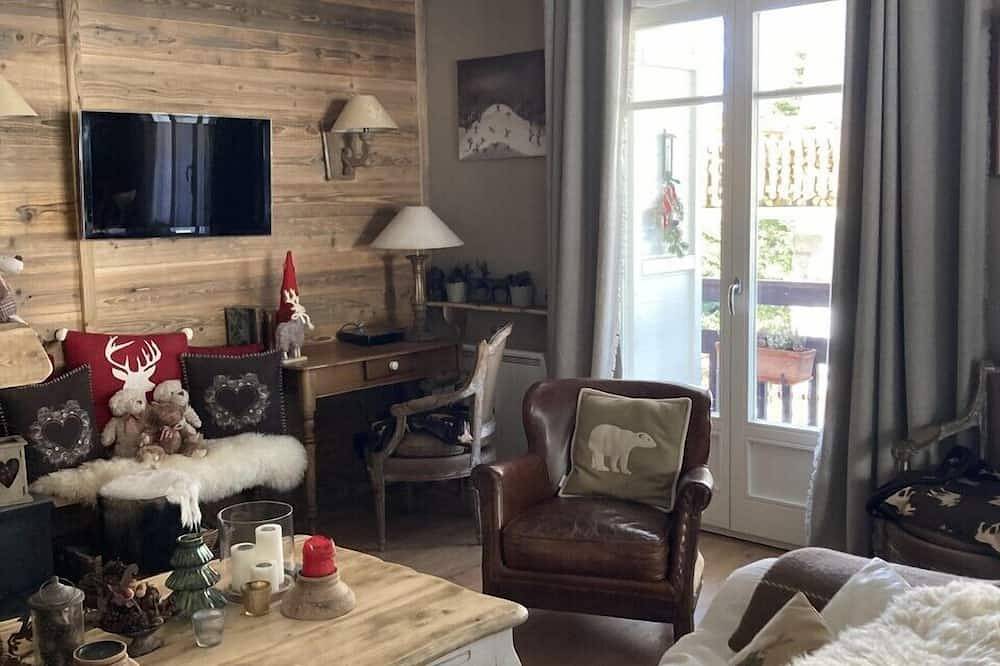 Apartamento entero, Amplio y acogedor apartamento, Esprit Chalet en el corazón de Font Romeu. Wifi. in Font-Romeu-Odeillo-Via, Parque Natural Regional de los Pirineos Catalanes