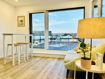 Gîte pour 2 personnes, avec terrasse et vue à Donville-les-Bains