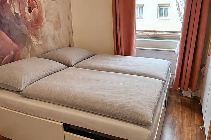 Entire apartment, New Listing in Wiesbaden, South Hesse