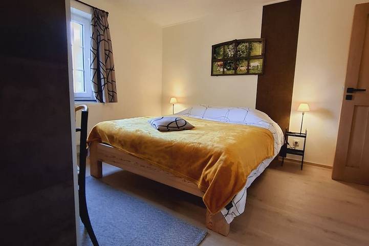 Ferienhaus für 6 Personen, mit Terrasse und Garten