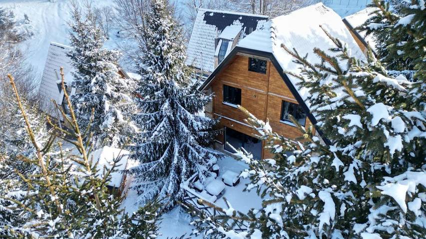 Domek letniskowy dla 8 osób, z widok i basen oraz sauna i taras, zwierzęta dozwolone w Serbia