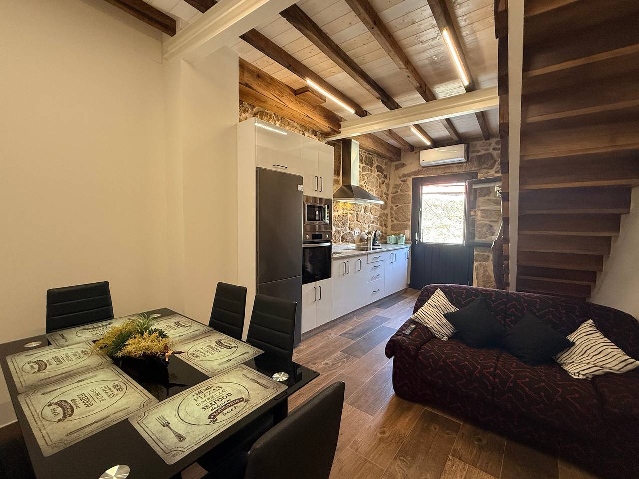Yourhouse A Casa Do Cordeiro in Alhariz, Ourense Região