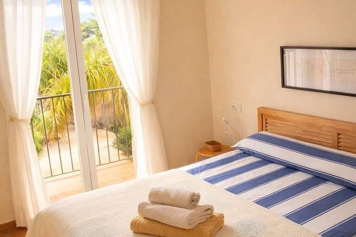 Ferienwohnung für 4 Personen, mit Balkon und Terrasse sowie Garten und Pool in Son Veri Nou - 3