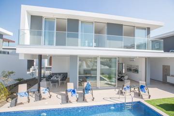 Holiday Rental for 8 People in Protaras, South Cyprus, Photo 4