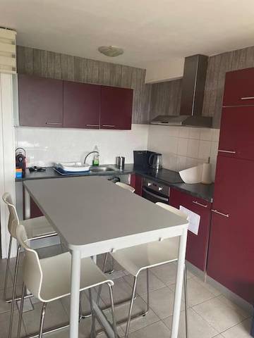 Gîte pour 3 personnes, avec terrasse et vue, animaux acceptés à La Calamine