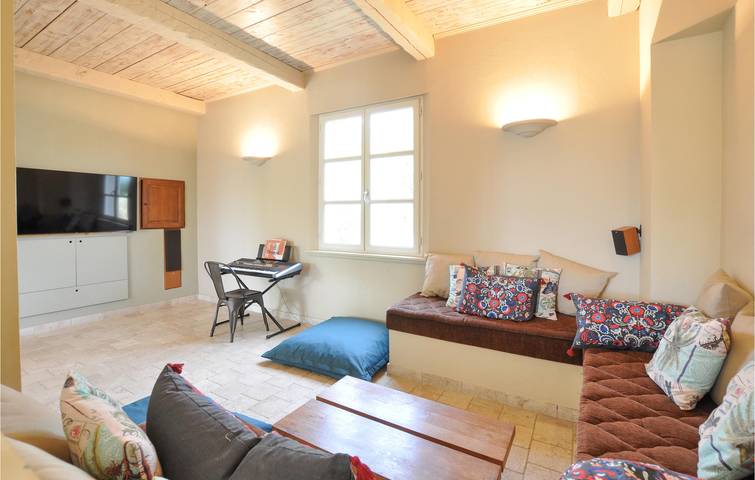 Retraite douillette près de Fayence - AC, Parking, TV, Piscine in Fayence, Région de Draguignan