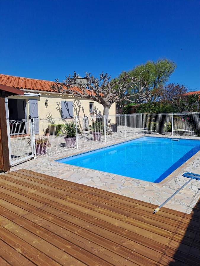 Ferienhaus für 8 Personen, mit Pool und Garten - 1