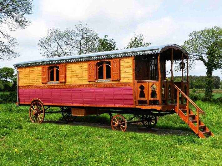 Chambre d’hôte pour 4 personnes, avec vue ainsi que balcon et jardin à Sulniac