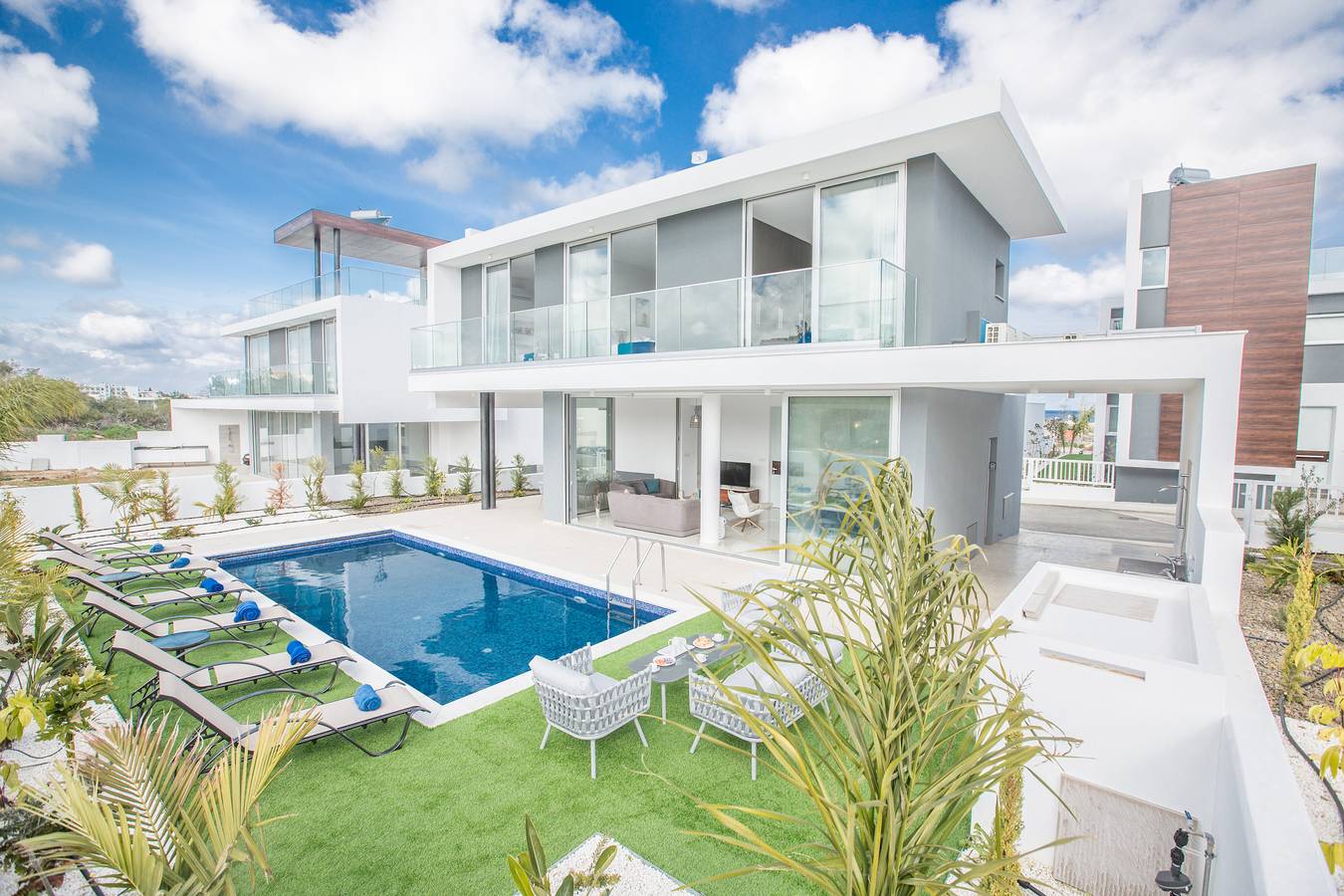 Villa Prol21,fantastic 3bdr Protaras Villa with Pool,close to Fig Tree Bay Beach in Protaras, Syd Cypern