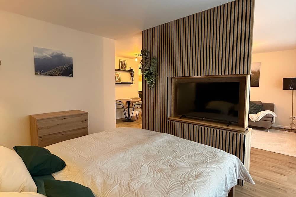 Ganze Wohnung, Moderne Erdgeschoss-Wohnung mit Garten - ideal für Kur & Klinik in Bad Krozingen, Südschwarzwald