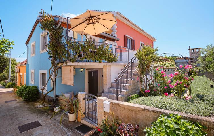 Ferienwohnung für 3 Personen, mit Terrasse in Ilovik
