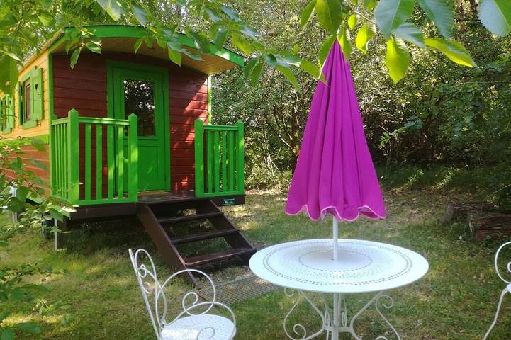 Gîte pour 3 personnes, avec Terrasse et Jardin à Saint-Maime-de-Péreyrol