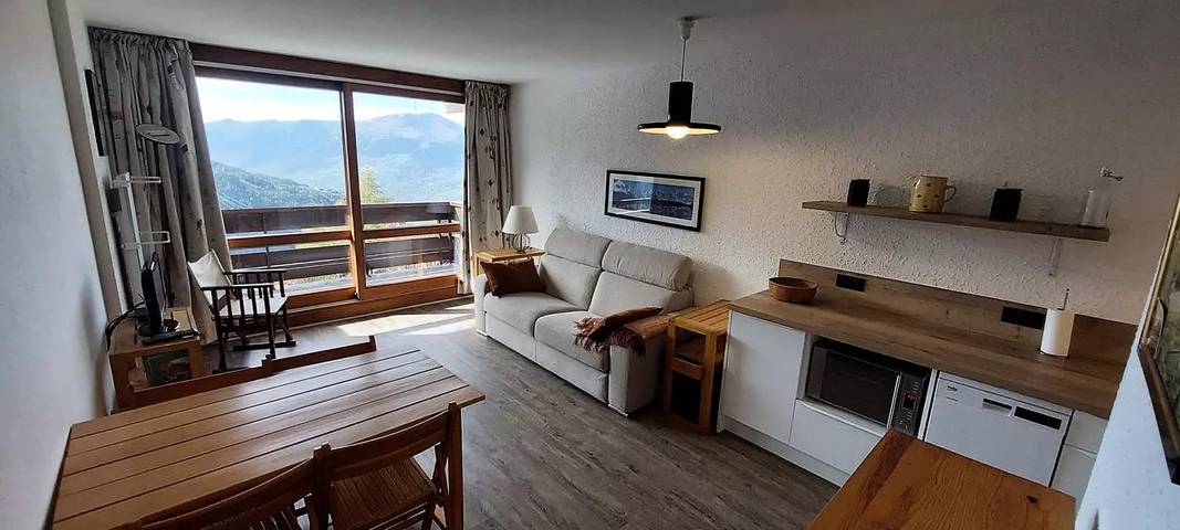 Studio pour 4 personnes, avec balcon et vue - 1