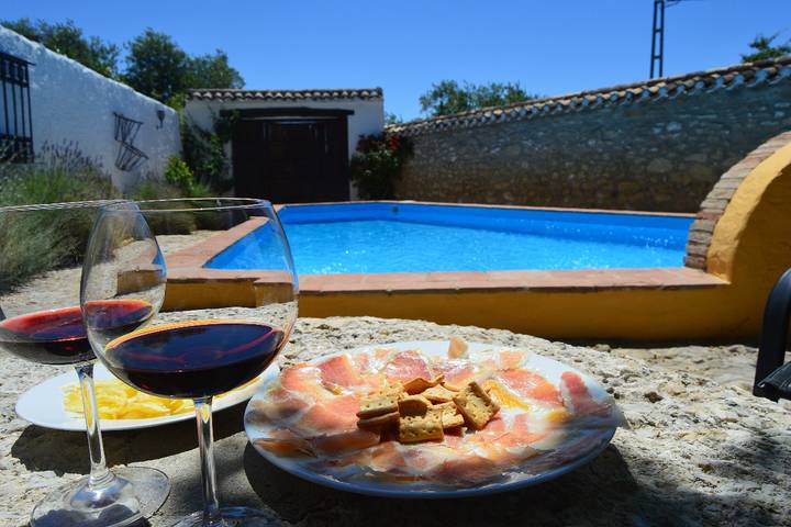Casa rural para 6 personas, con jardín y terraza, Se admiten mascotas en Algarinejo - 3