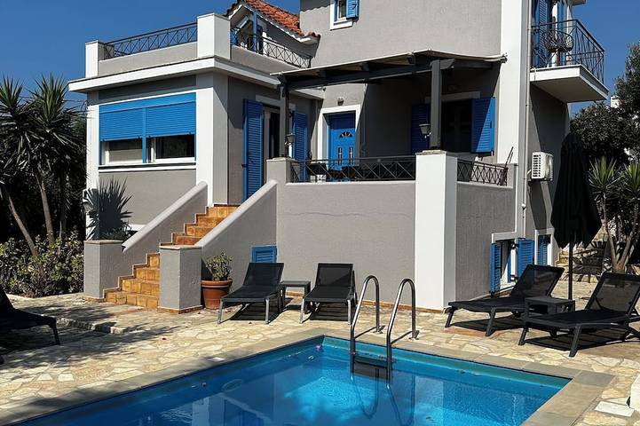 Chalet para 9 personas, con balcón - 1