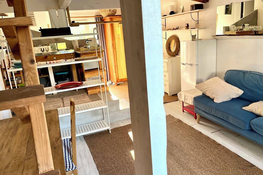 Entire apartment, Charming Studio with Terrace in Arcangues, Bayonne region