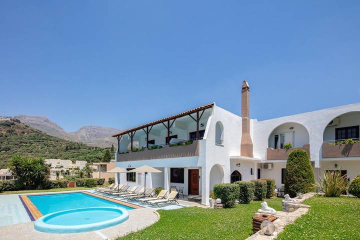 Appart’hôtel pour 3 personnes, avec jardin et piscine