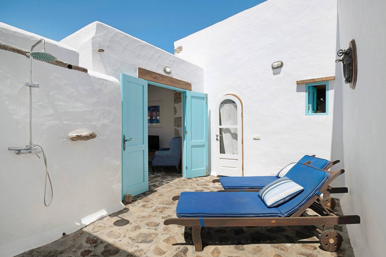 Maison de vacances "Petite Casa Leoncia" avec vue sur les montagnes, terrasse privée et Wi-Fi. in Guatiza, Teguise