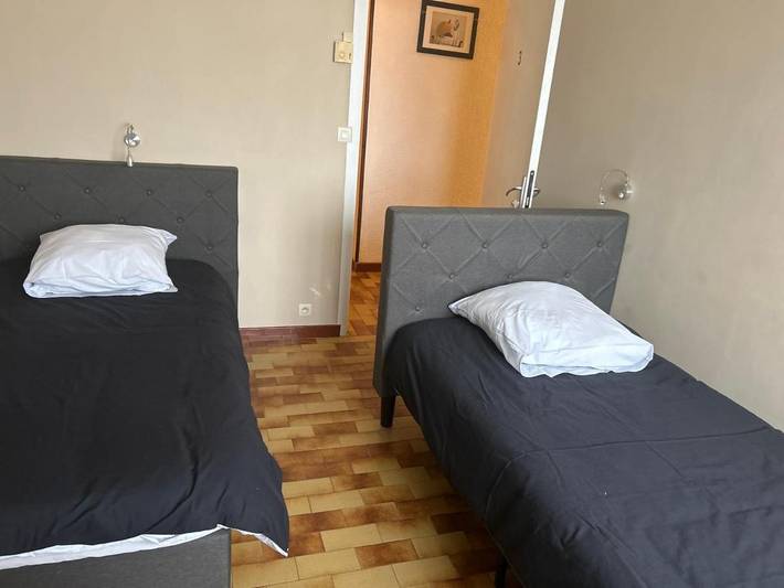 Hôtel pour 20 personnes, avec terrasse, animaux acceptés à Avensan - 3