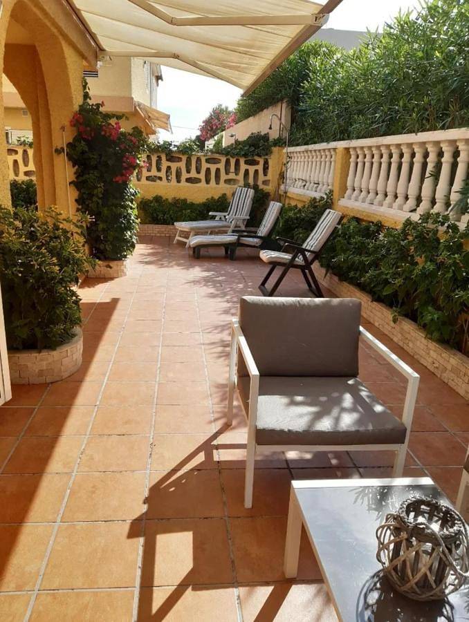 Apartamento para 9 personas, con Balcón y Terraza además de Jardín y Vistas en Sueca