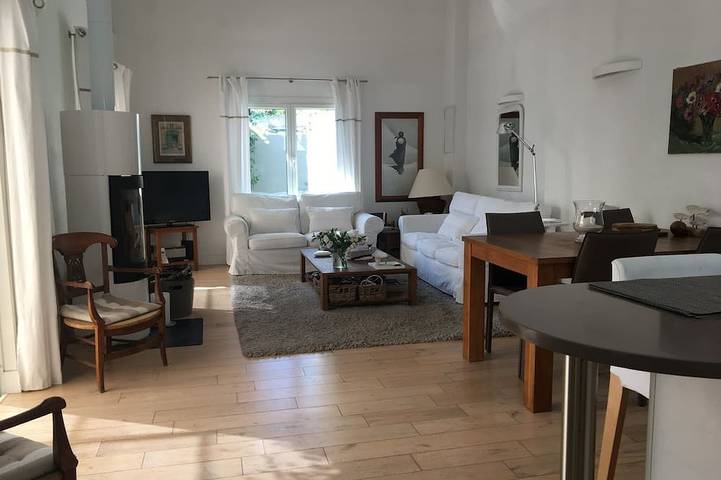 Location de vacances pour 4 personnes, avec terrasse et jardin dans Plage de la Salis - 4